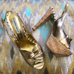 🧡Stunning Gold Metallic Cork Heels🧡